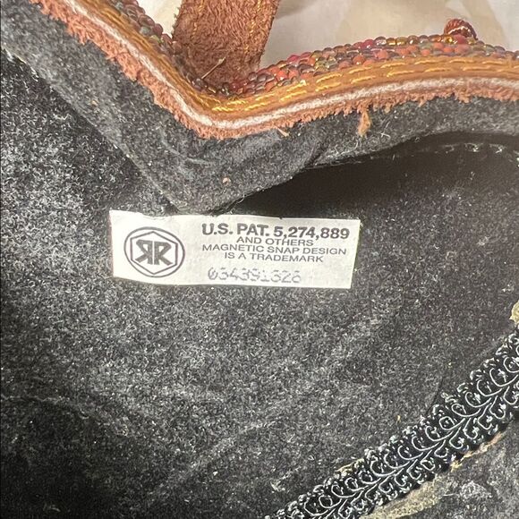 Mary Frances Intoxicating Beaded 3D Wine Bottle Heart Handbag - Picture 14 of 16